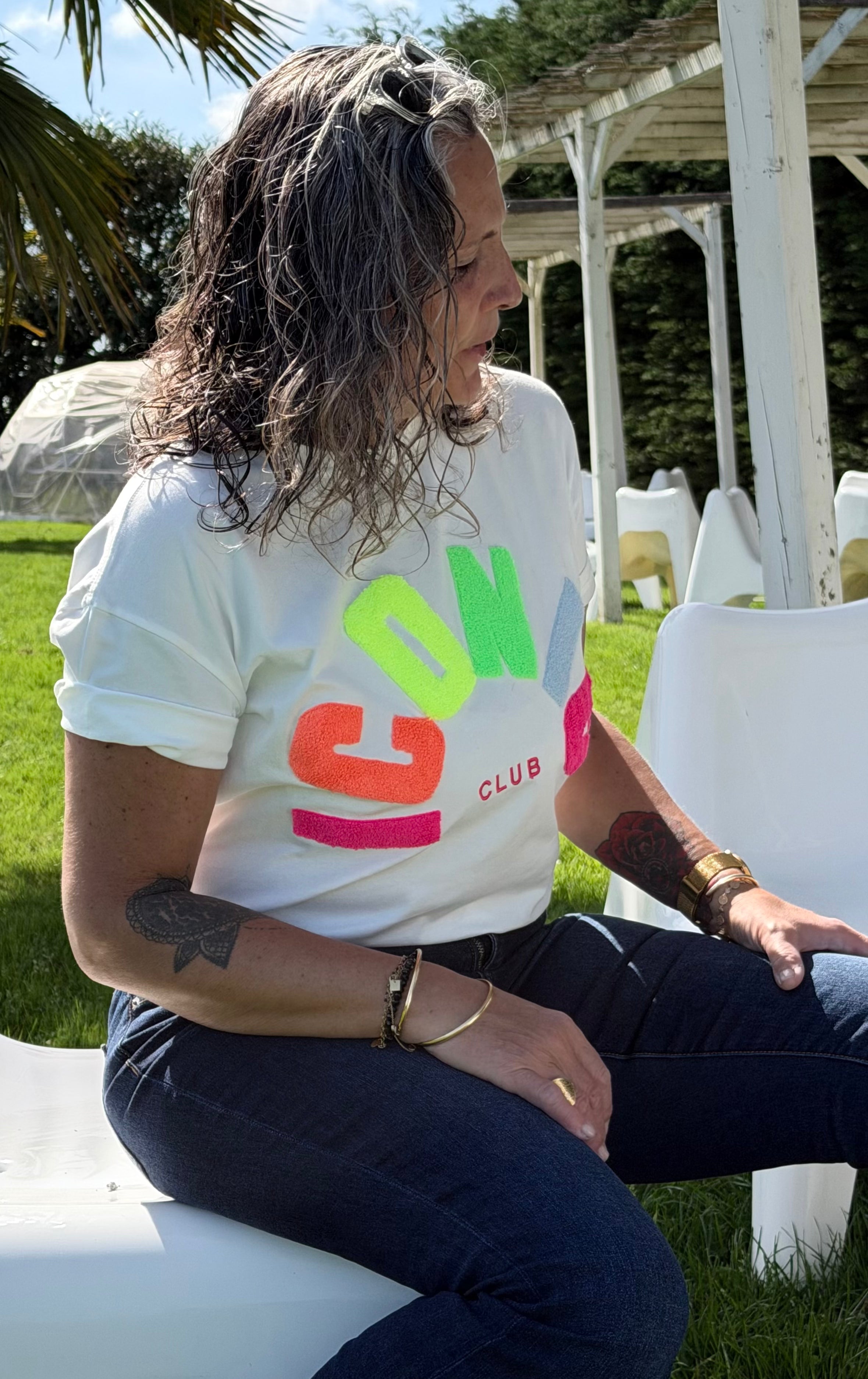 🤍 Tee-shirt ICONIC – Existe en plusieurs coloris