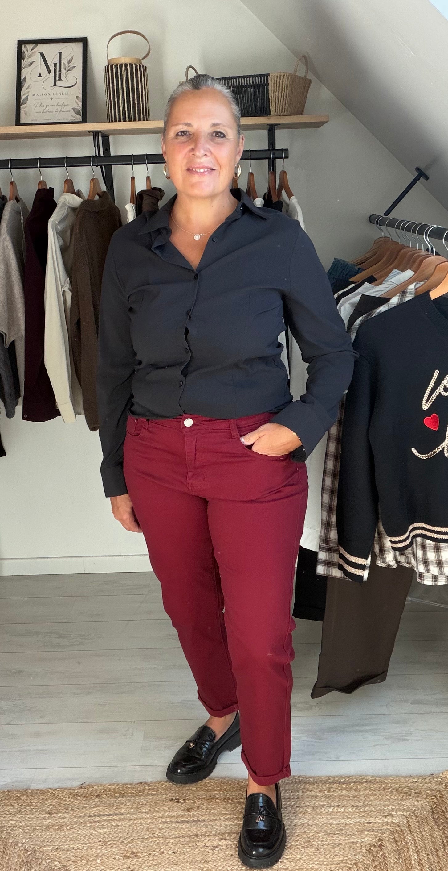 Chemise Élise – Beige, Bordeaux & Noir