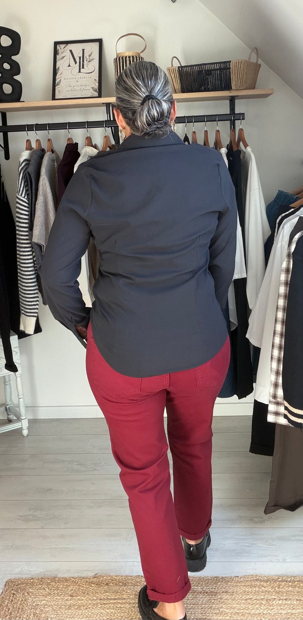 Chemise Élise – Beige, Bordeaux & Noir