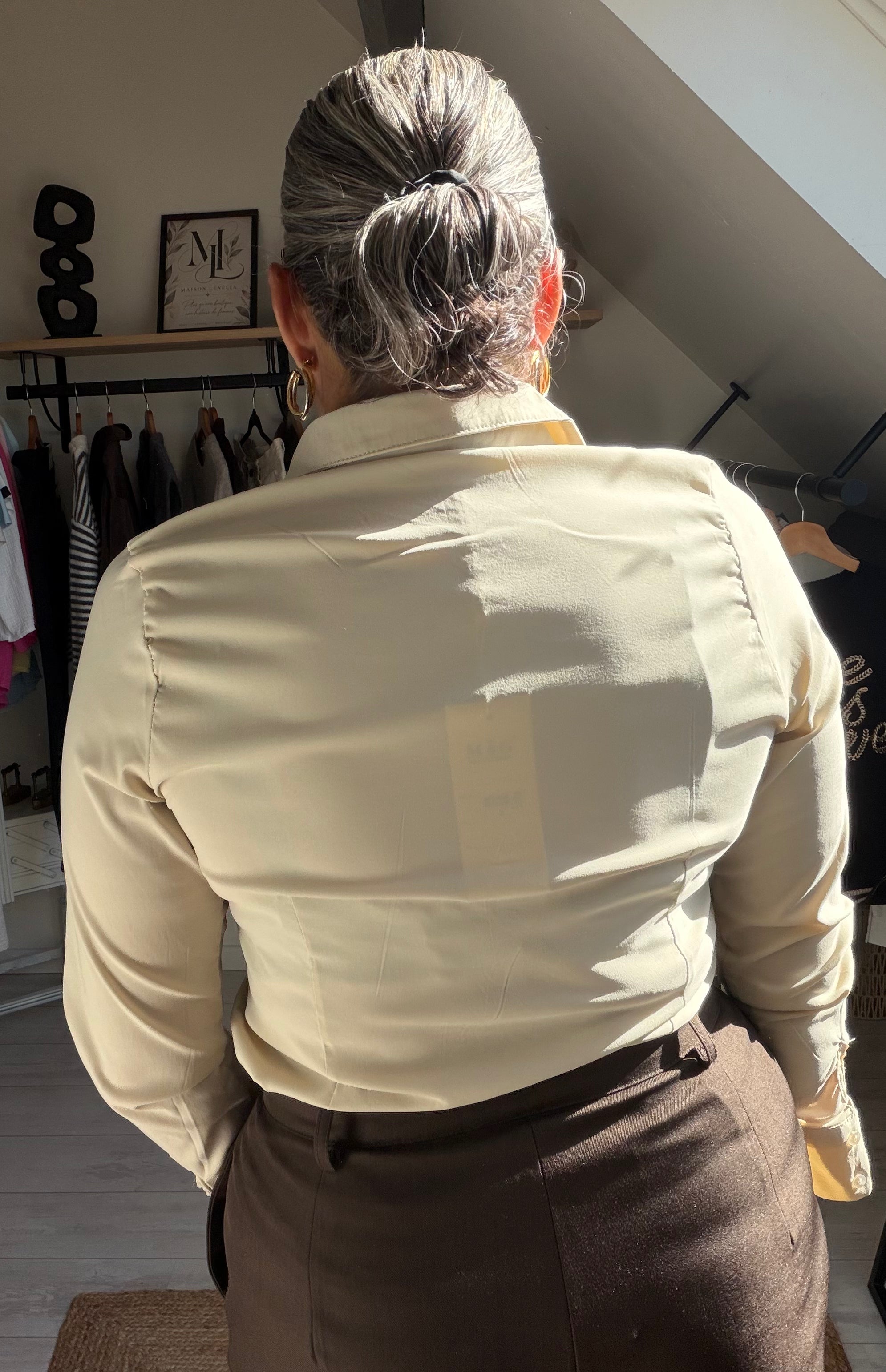 Chemise Élise – Beige, Bordeaux & Noir