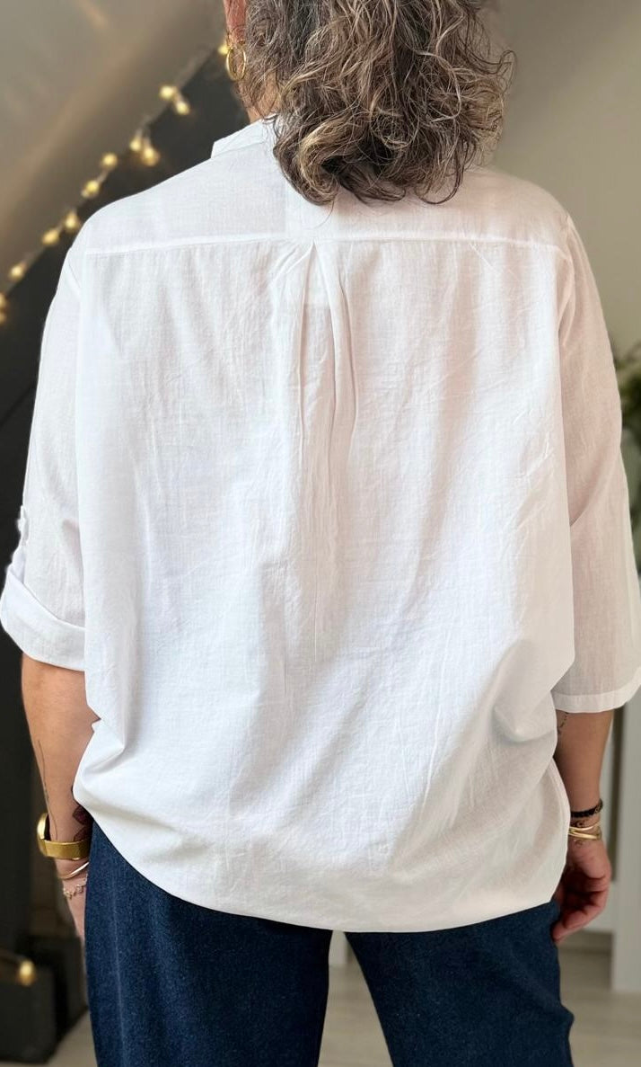 🤍 Tunique Brodée Coton Fluide – Collection Cœurs & Fleurs