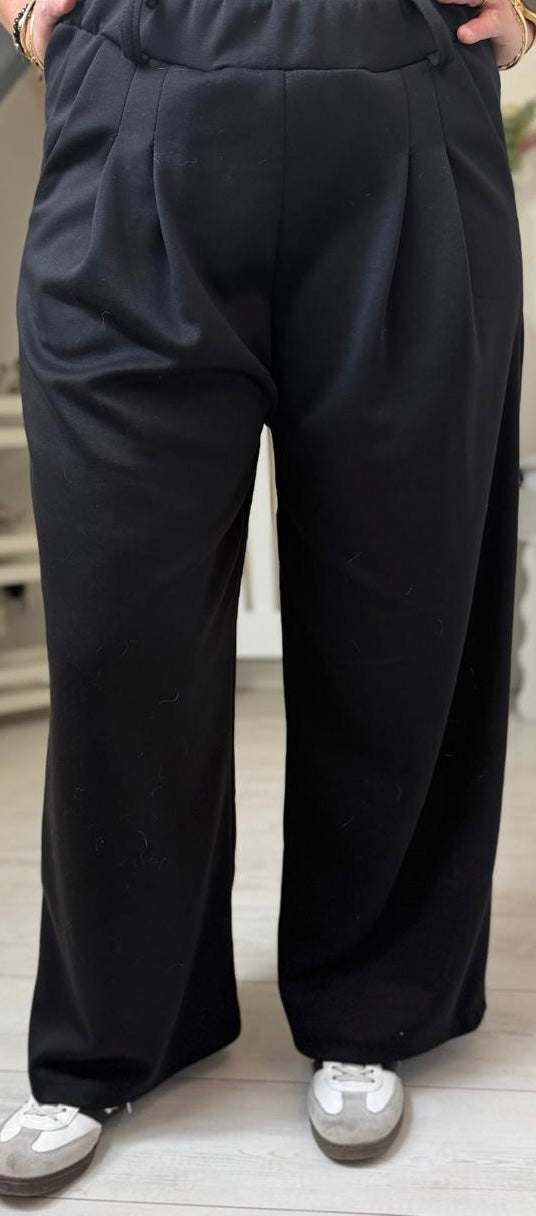 🖤🩶 Pantalon à Pinces – Confort & Style Relax Existe en 2 coloris