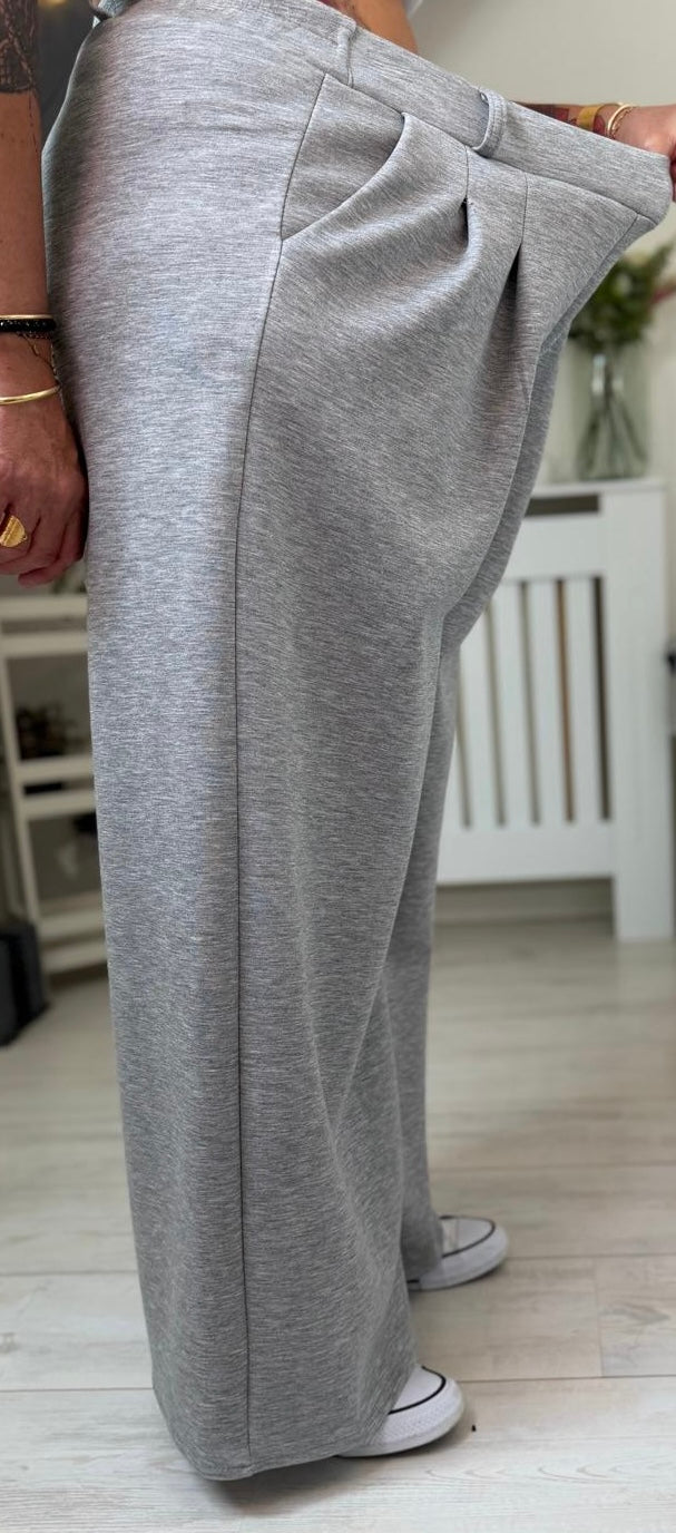 🖤🩶 Pantalon à Pinces – Confort & Style Relax Existe en 2 coloris