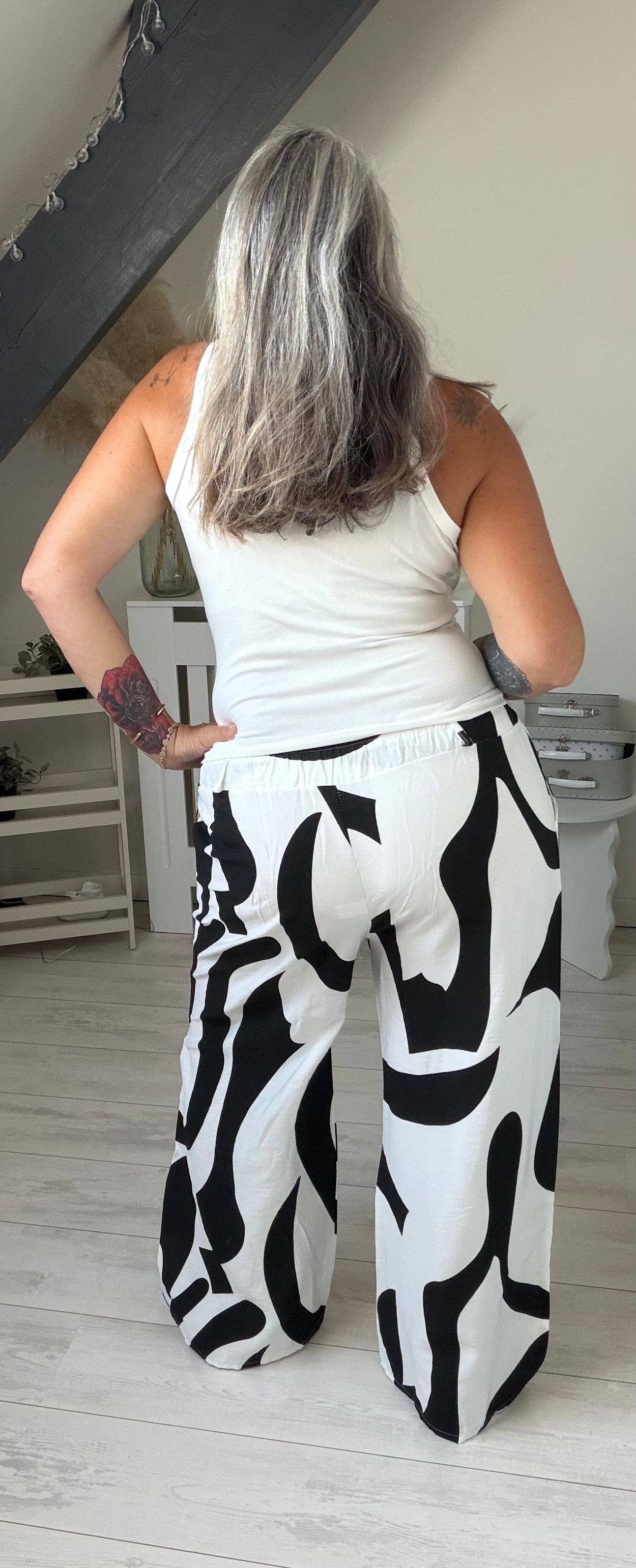 ✨ Le pantalon fluide qui allie confort & élégance ✨ Existe en 3 Coloris