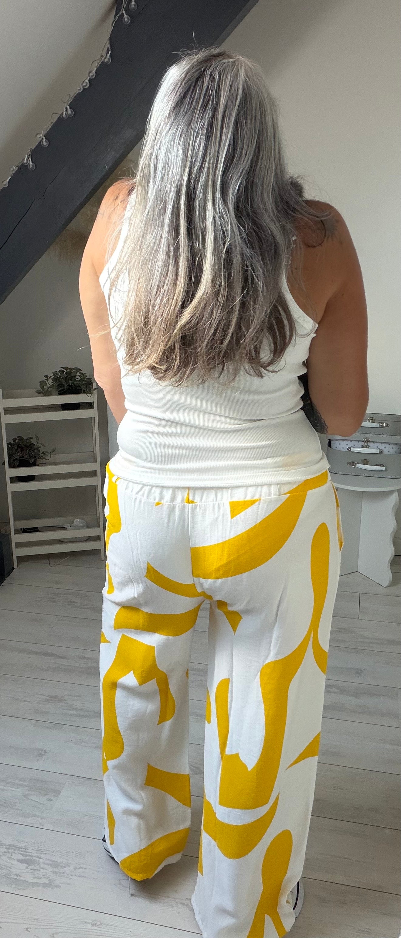 ✨ Le pantalon fluide qui allie confort & élégance ✨ Existe en 3 Coloris